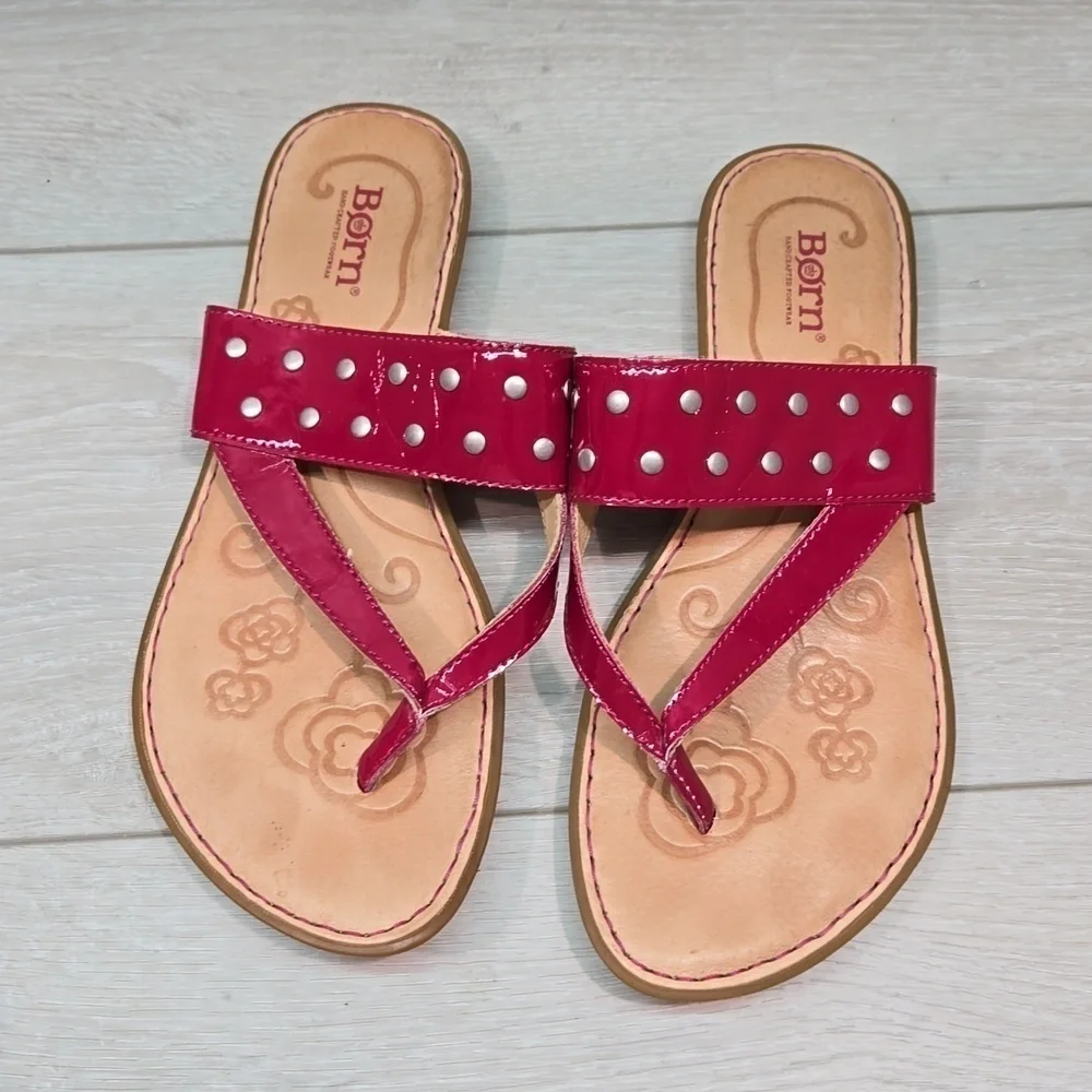 Born Women Leather Thong Sandals Flats shoes sz 8